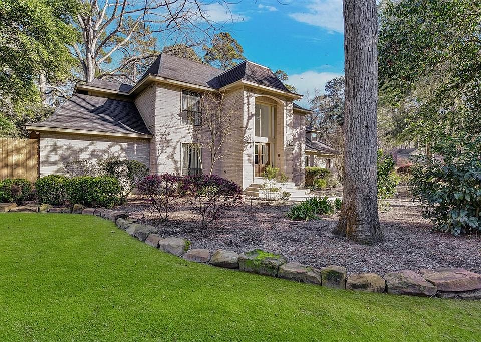 1st image of 2322 Twin Grove Dr