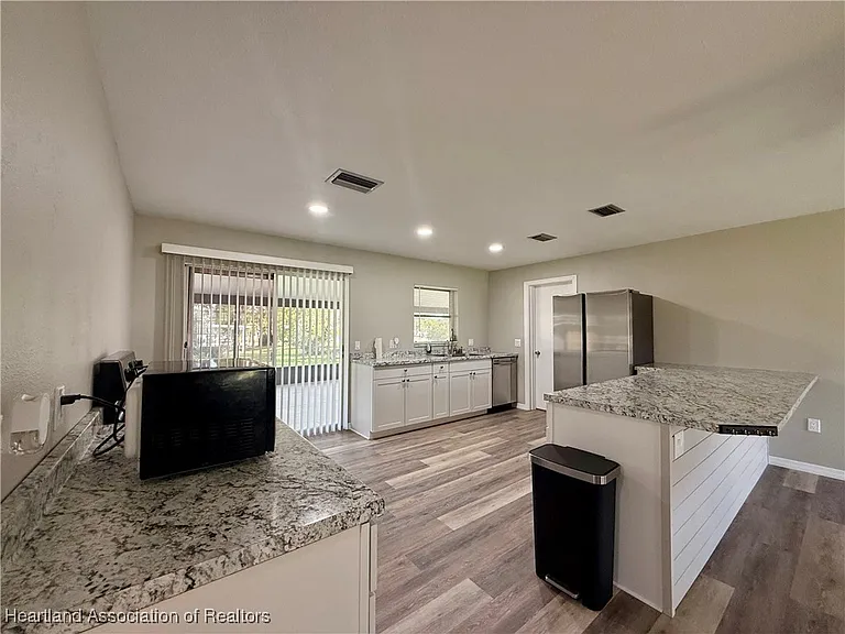 10345 SW Riverview Cir — Photo 8