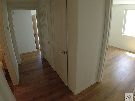 5th image of 11925 Kling St APT 204