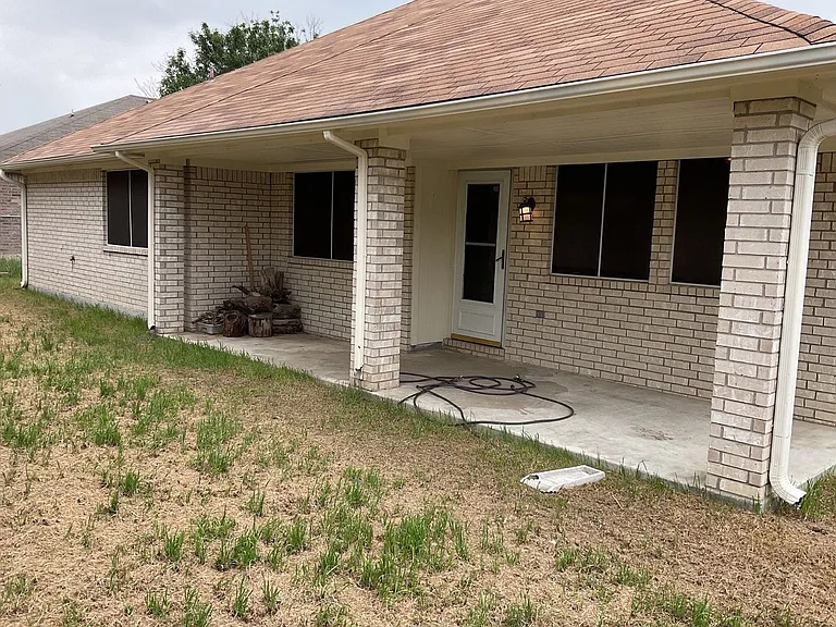 4507 Twin Oaks Cir — Photo 29