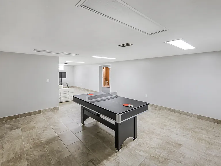 11574 Glamer Dr — Photo 15