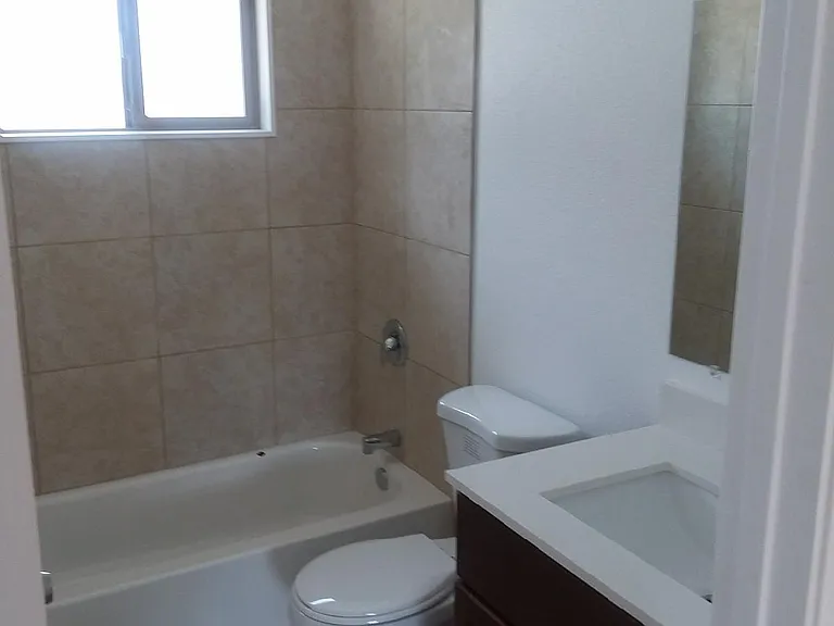 Westwood Apartment — Photo 5