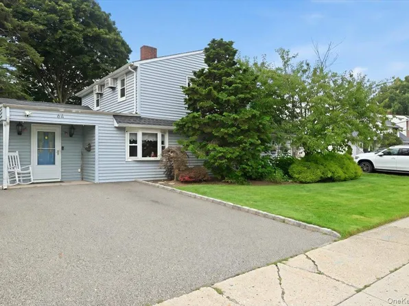 64 Bridle Lane, Hicksville, NY 11801
