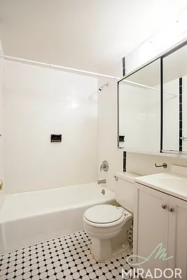 Rented by Mirador Real Estate | media 15