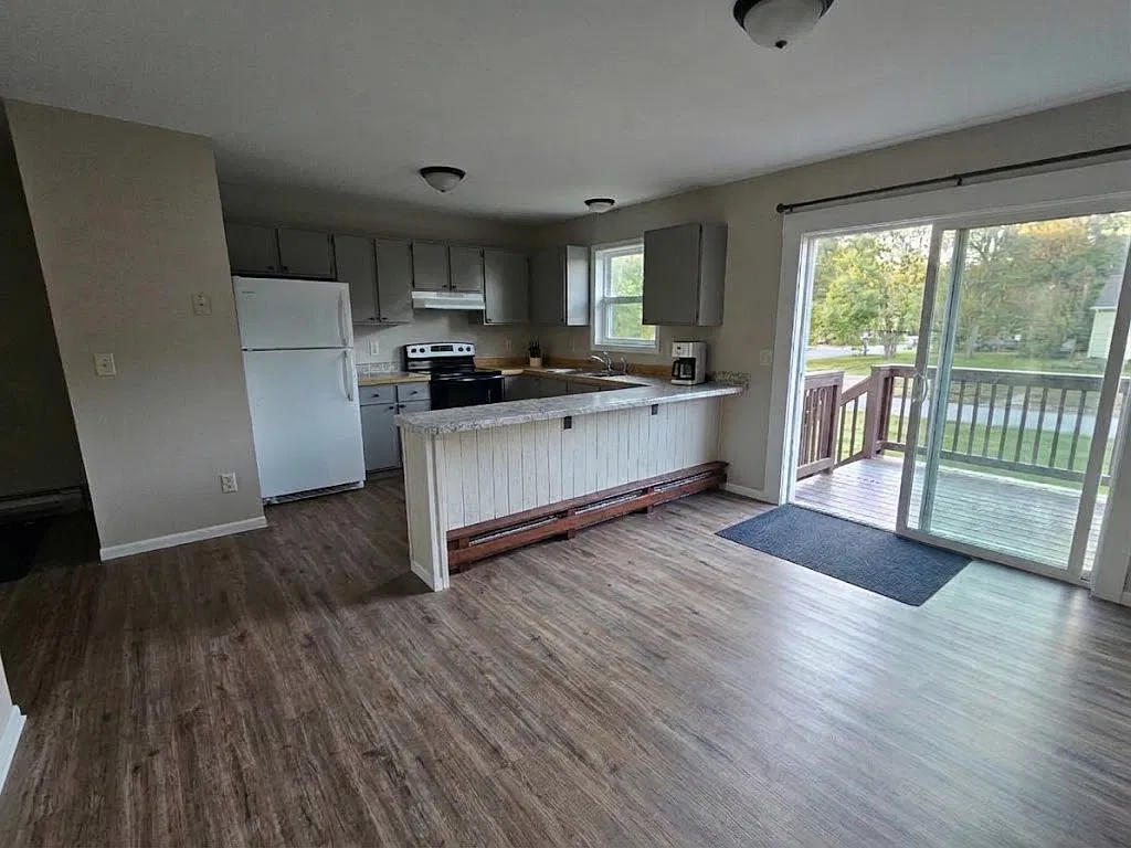 2 bed, 980 sqft, $925 — Photo 3