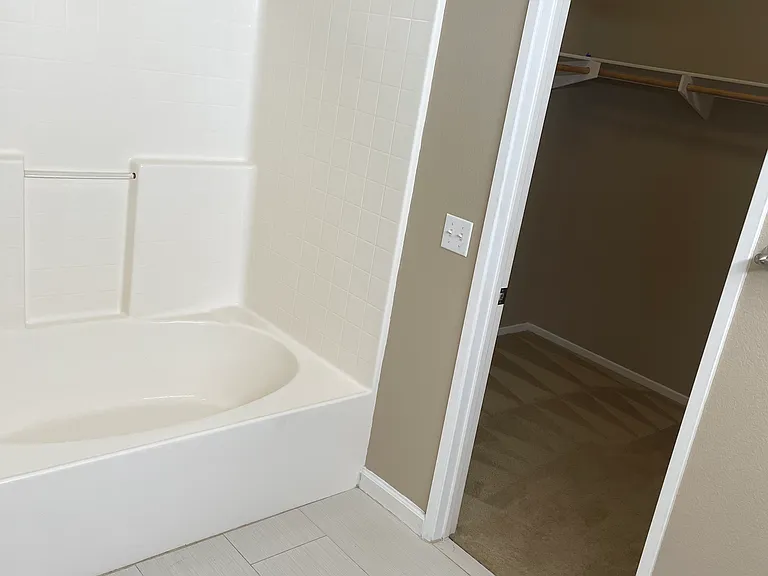 622 Sky View Dr — Photo 6