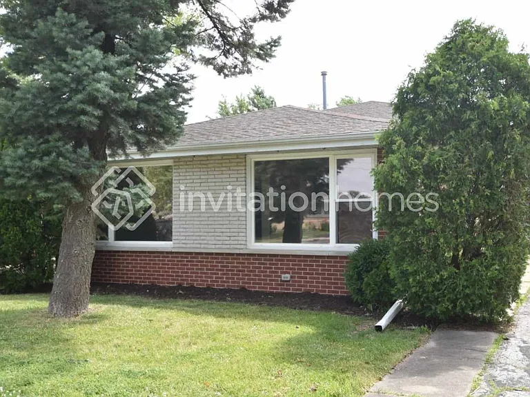 7939 Mason Ave — Photo 1