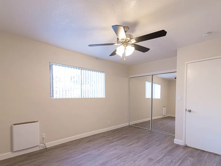 Briarwood Apartments - Riverside, CA — Photo 60