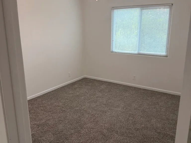 6958 Raintree Path — Photo 6