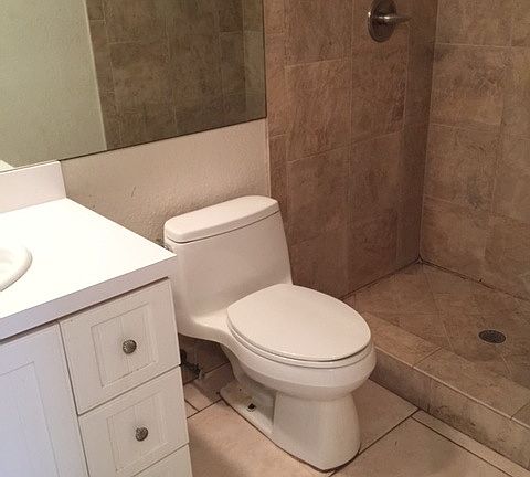 4th image of 3604 SW 22nd St