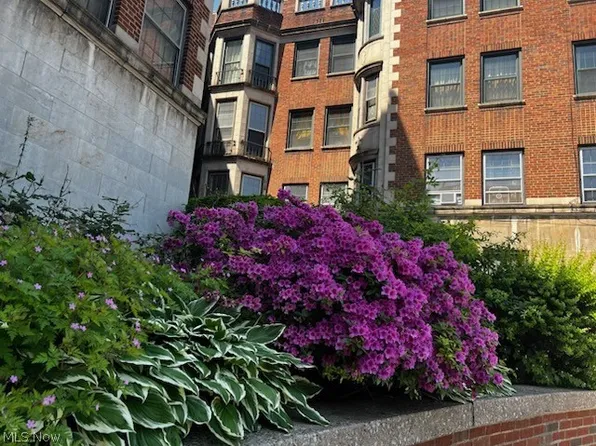 11430 Cedar Glen Pkwy #B1b2, Cleveland, OH 44106