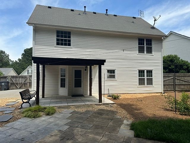 2nd image of 2910 Arden Ridge Dr