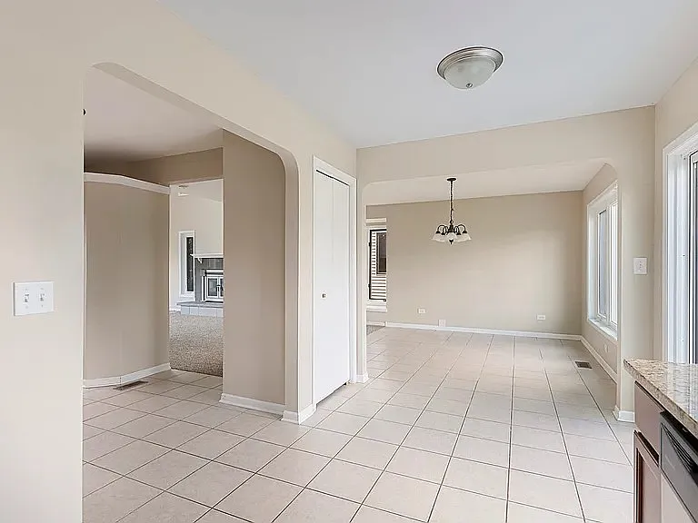 34191 N Horseshoe Ln — Photo 5