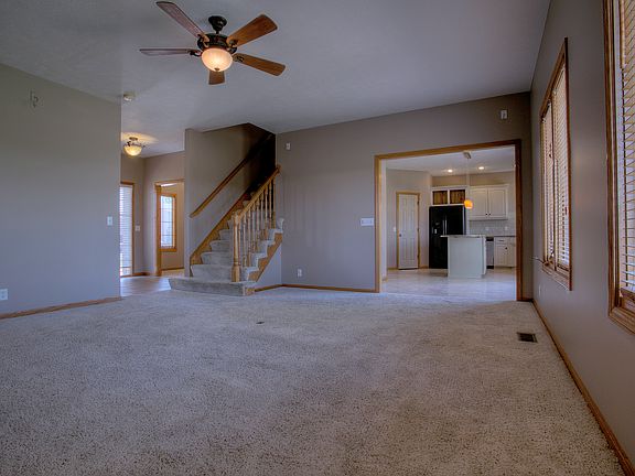 4th image of 14504 S 24th St