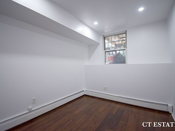 5th image of 146 Sumpter St #1