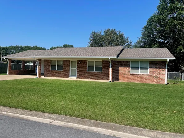 213 Oak St, Carlisle, AR 72024