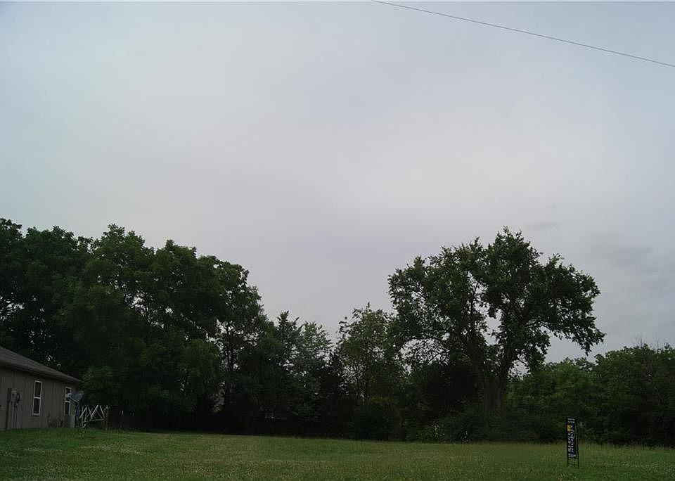 1st image of 13604 Lawrence Ave