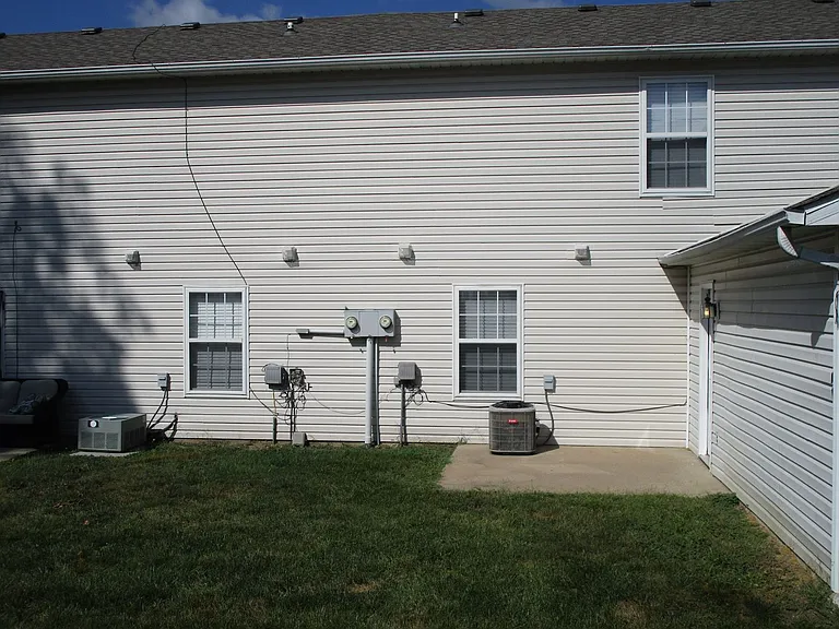 5004-5006 Carrie Ridge Dr. — Photo 5