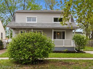 1323 Gregory Ave, Lincoln Park, MI 48146