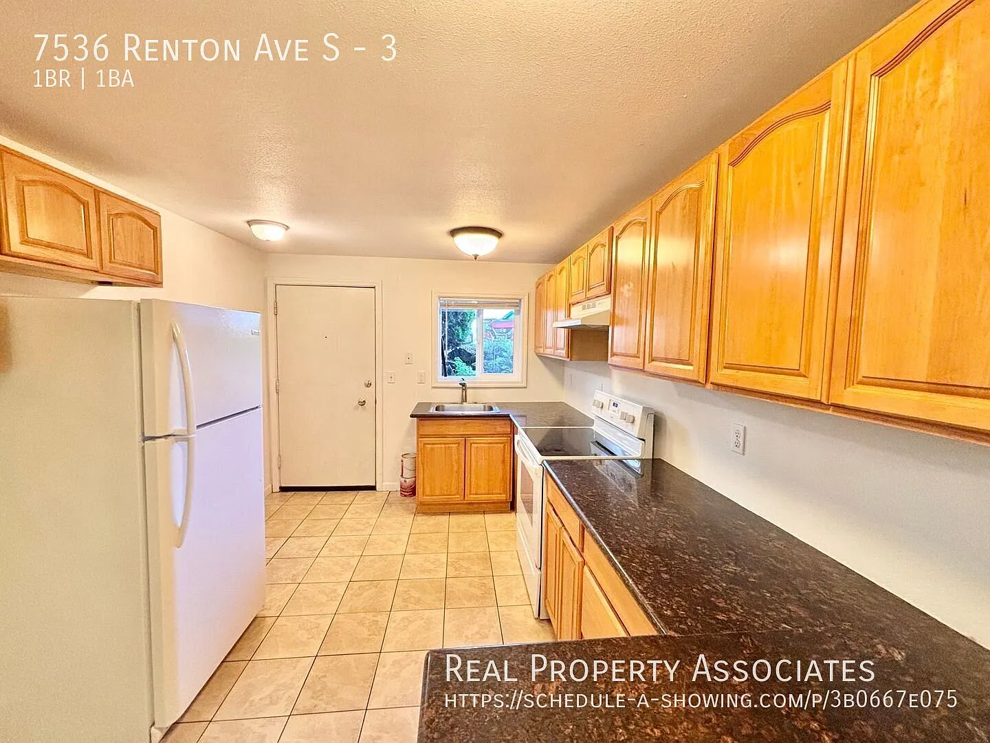 Spacious 1-Bedroom, 1-Bathroom Apartment in Rainier Valley! — Photo 4