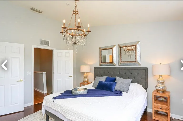 960 Hampton Cir — Photo 9