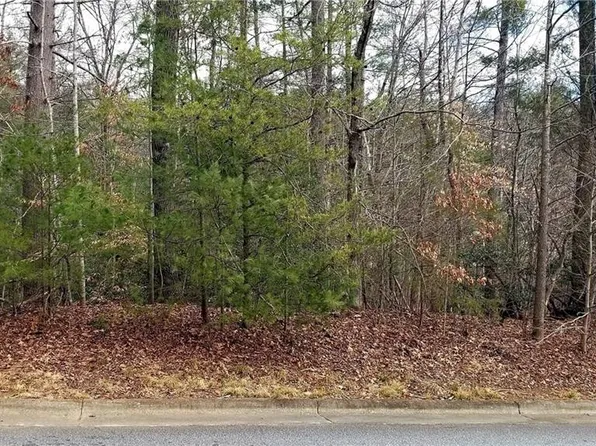 1014 NE Cambridge Ct, Lenoir, NC 28645
