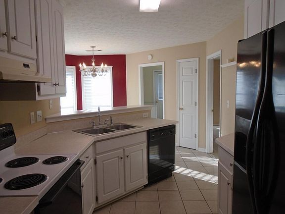 3rd image of 7051 Buckram Oak Dr