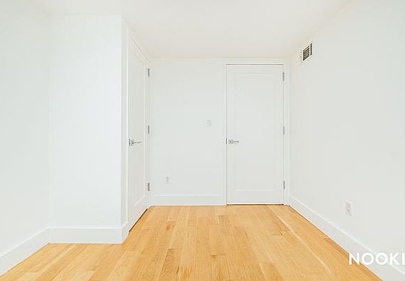 4th image of 26 Lefferts Pl APT 4F