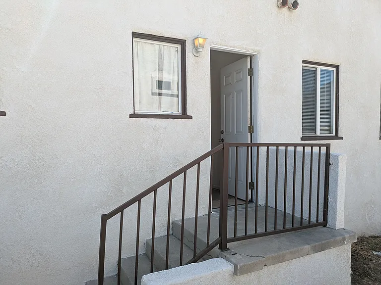 13118 E Penn St — Photo 22