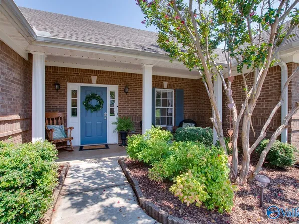 103 Windchase Ct, Huntsville, AL 35811