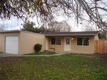 1st image of 871 Beardsley Dr