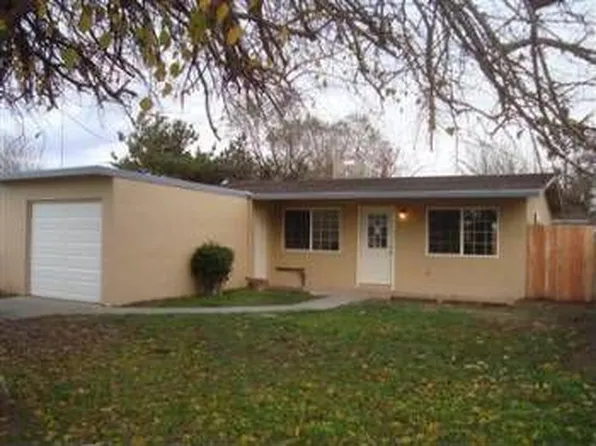 871 Beardsley Dr, West Sacramento, CA 95605