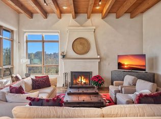 855 Camino Francisca, Santa Fe, NM 87506