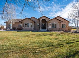 1322 Gold Lake Dr, Loma, CO 81524