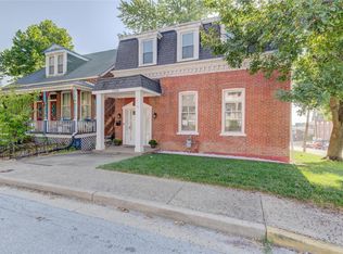 700 N 3rd St, Saint Charles, MO 63301