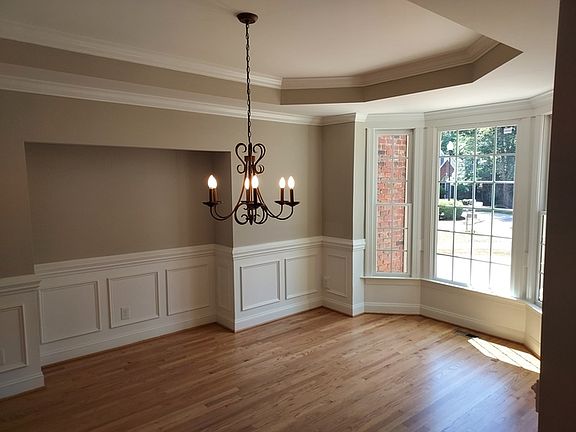 4th image of 7915 Ridge Pointe Ln