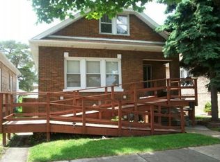 1542 Clinton Ave, Berwyn, IL 60402