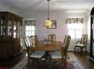 14 Middlesex Dr, Saint Louis, MO