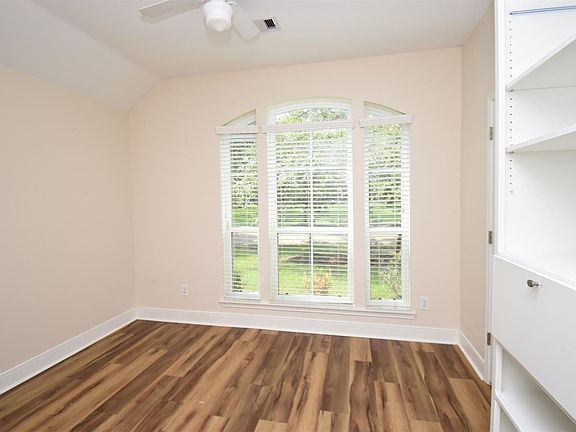 4th image of 1822 Diamond Brook Dr