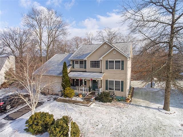 1st image of 12 Gatehouse Pl