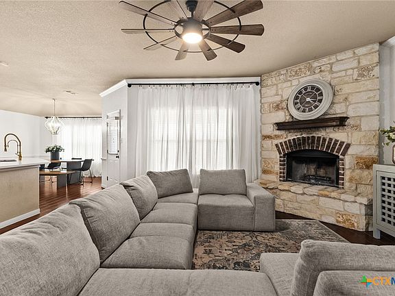 5th image of 604 Hailie Dr