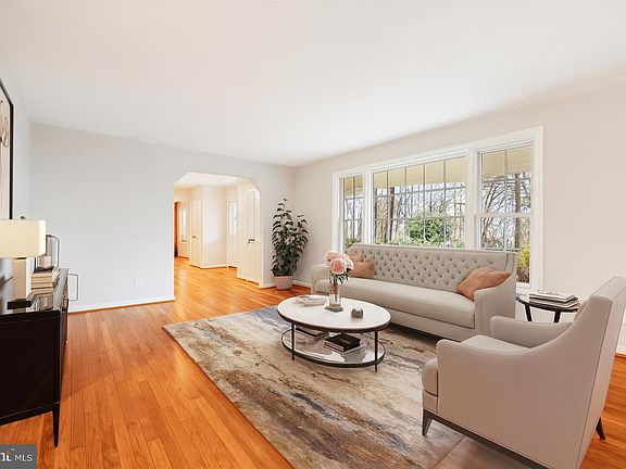 5th image of 8212 Killean Way