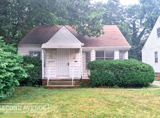 2401 N Taylor Rd, Cleveland, OH 44118