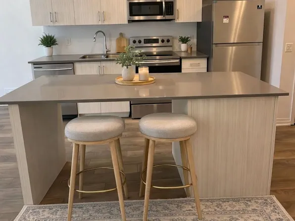 1105 Leger Way #103, Milton, ON L9E 1K7