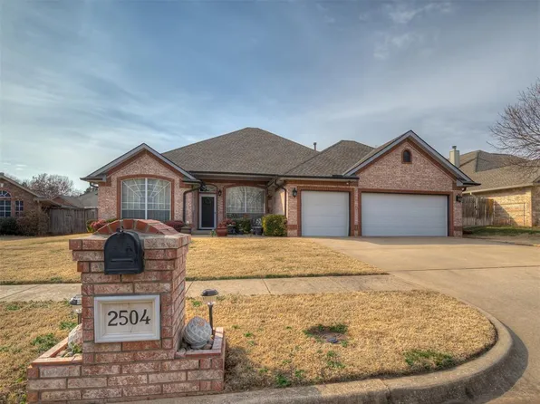 2504 Harrington Ct, Norman, OK 73069