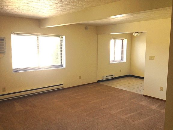 3rd image of 301 Hancock Ave APT 3