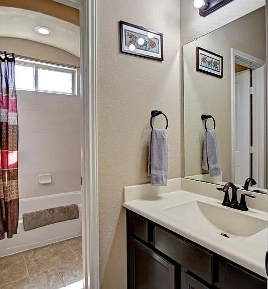 135 Deerfield Meadow Dr — Photo 36