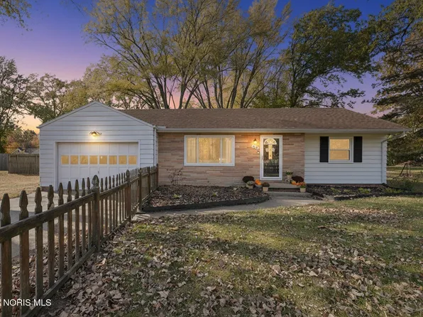 827 N Holland Sylvania Rd, Toledo, OH 43615