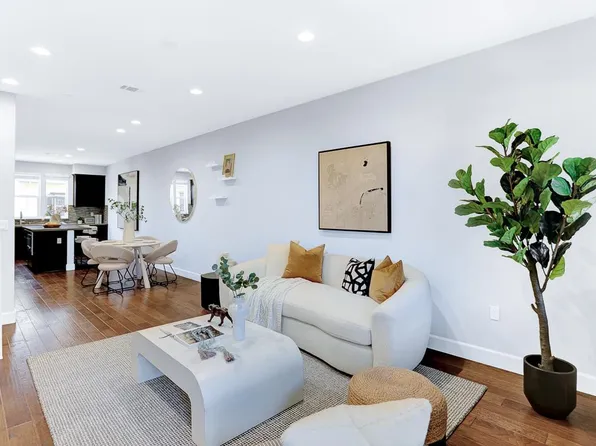 135 Ivory Palm Ter, Sunnyvale, CA 94086