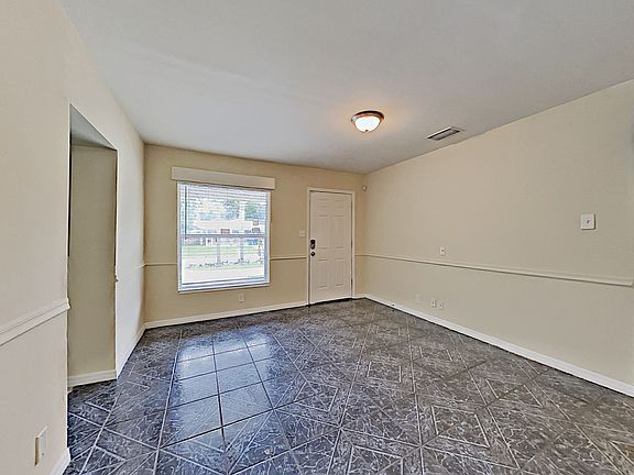 4th image of 7003 Ponderosa Dr